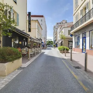 https://studio-blue.fr-provencehotel.com